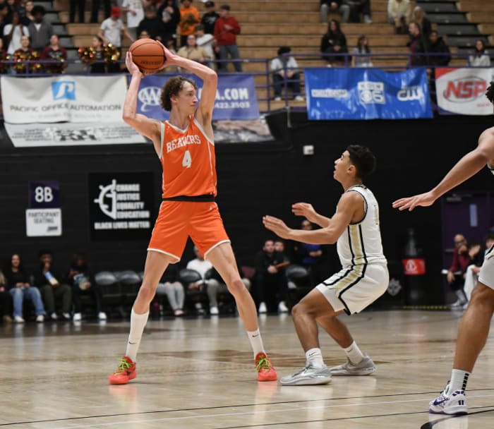 Beaverton Southridge 6A Oregon boys basketball quarterfinal 2024 Taylor Balkom 44